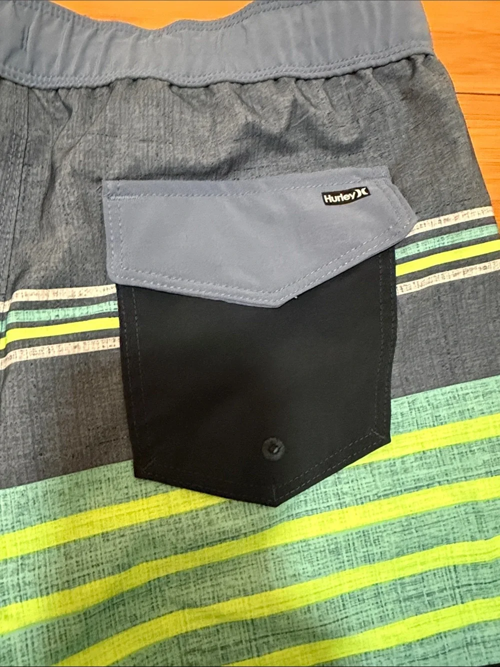 Hurley Blue & Green Striped Swim Shorts Boy’s Size 10/12